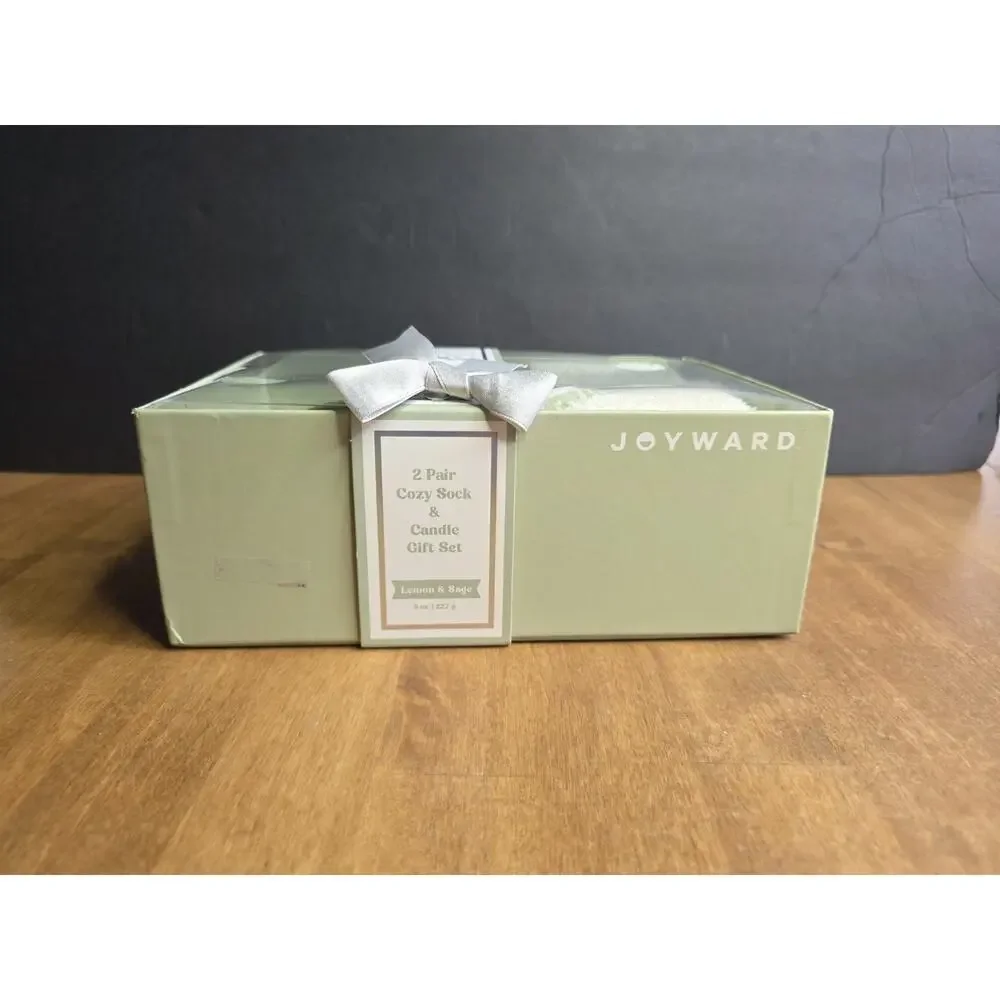 Joyward Candle Gift Set With 2 Pairs Of Cozy Socks